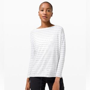 Lululemon Back in Action white stripes sz 18